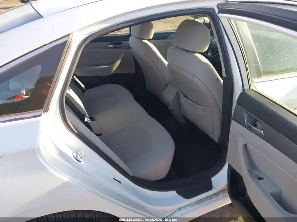 5NPE34AF2JH627374 2018 HYUNDAI SONATA - Image 8