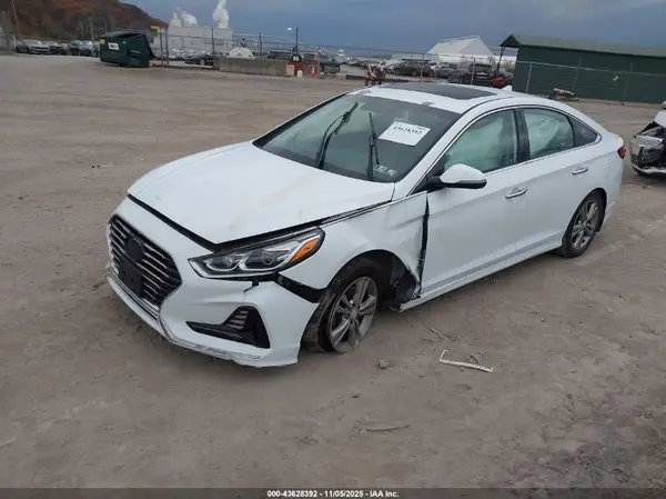 5NPE34AF2JH629111 2018 HYUNDAI SONATA - Image 2