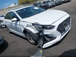5NPE34AF2JH633997 2018 HYUNDAI SONATA
