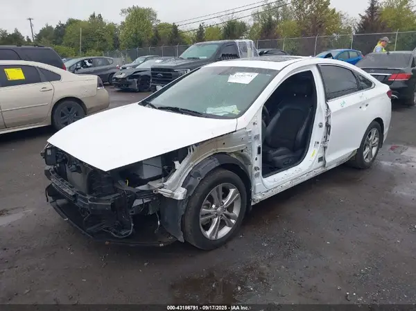 5NPE34AF2JH635863 2018 HYUNDAI SONATA - Image 2