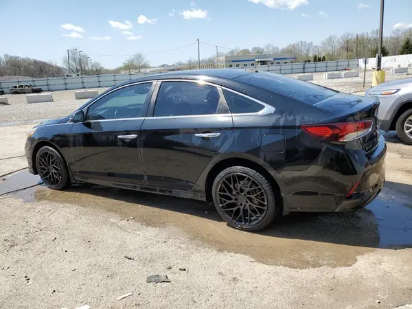5NPE34AF2JH647561 2018 HYUNDAI SONATA - Image 2