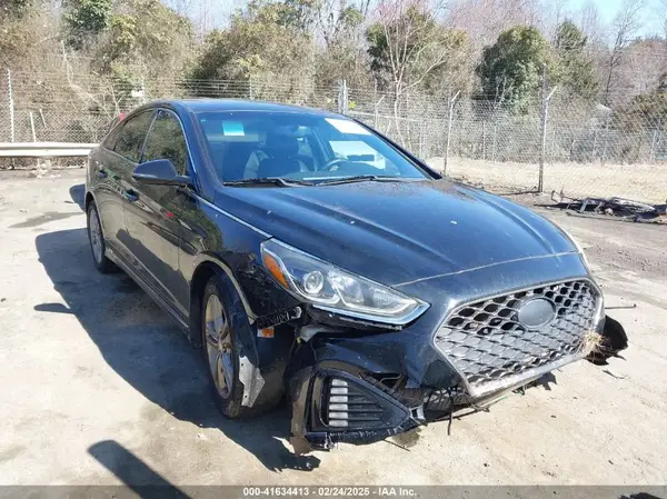 5NPE34AF2JH660357 2018 HYUNDAI SONATA - Image 1