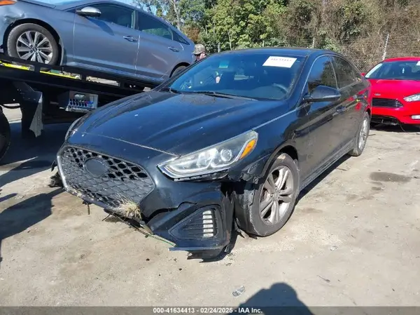 5NPE34AF2JH660357 2018 HYUNDAI SONATA - Image 2