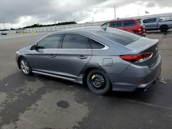 5NPE34AF2JH668488 2018 HYUNDAI SONATA - Image 2