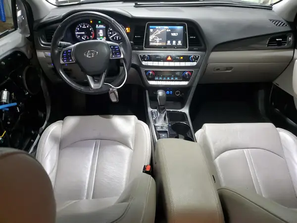 5NPE34AF2JH668748 2018 HYUNDAI SONATA - Image 8