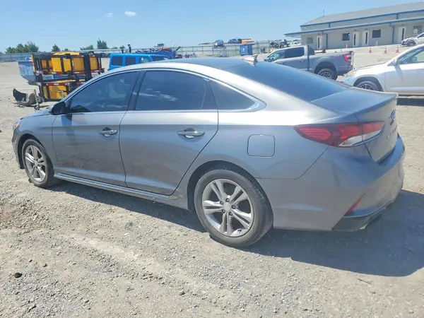 5NPE34AF2JH669480 2018 HYUNDAI SONATA - Image 2