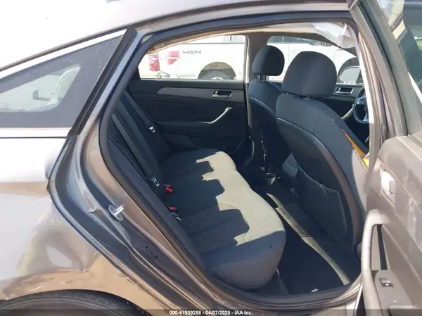 5NPE34AF2JH676770 2018 HYUNDAI SONATA - Image 8