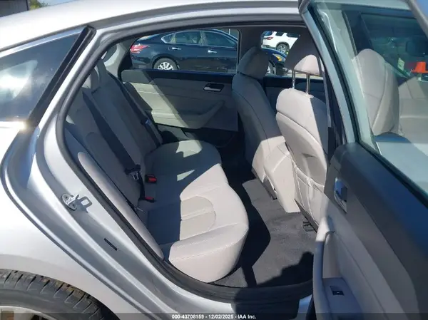 5NPE34AF2JH676820 2018 HYUNDAI SONATA - Image 8