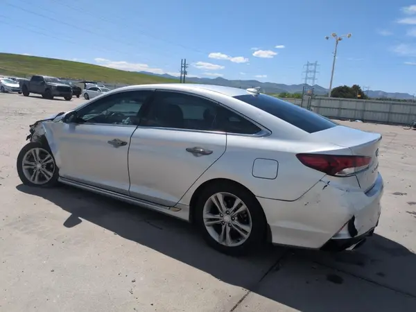 5NPE34AF2JH689213 2018 HYUNDAI SONATA - Image 2