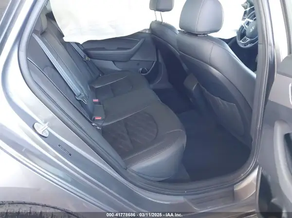 5NPE34AF2JH696436 2018 HYUNDAI SONATA - Image 8