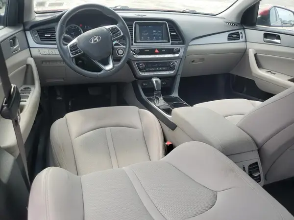 5NPE34AF2KH750139 2019 HYUNDAI SONATA - Image 8