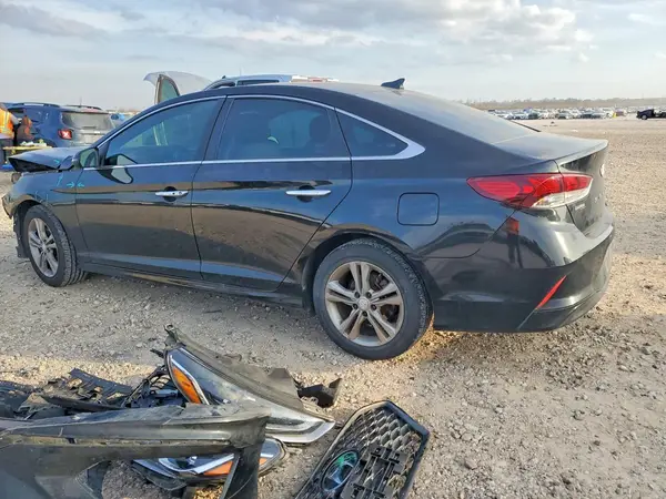 5NPE34AF2KH750674 2019 HYUNDAI SONATA - Image 2