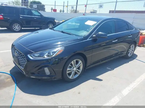 5NPE34AF2KH768981 2019 HYUNDAI SONATA - Image 2