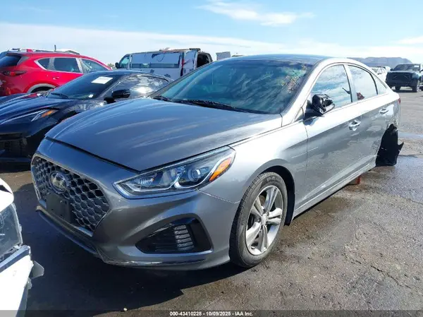 5NPE34AF2KH771511 2019 HYUNDAI SONATA - Image 2