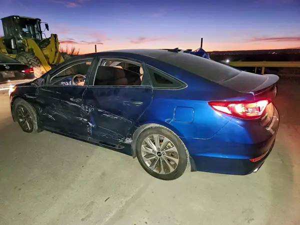 5NPE34AF3GH262759 2016 HYUNDAI SONATA - Image 2