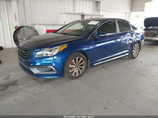 5NPE34AF3GH322524 2016 HYUNDAI SONATA - Image 2