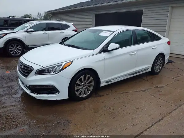 5NPE34AF3GH346290 2016 HYUNDAI SONATA - Image 2