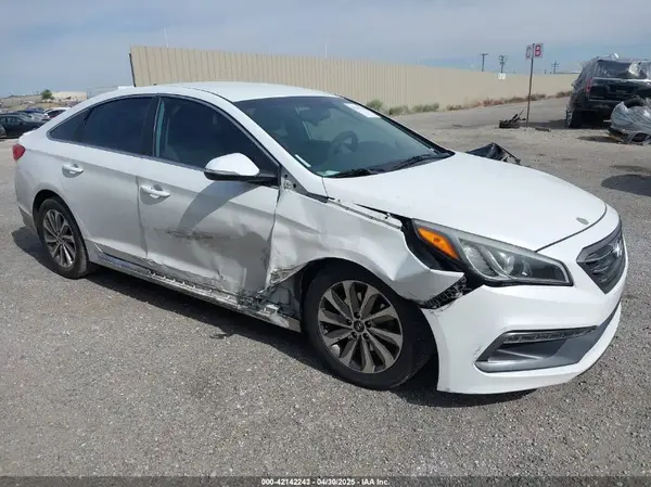 5NPE34AF3GH356799 2016 HYUNDAI SONATA - Image 1