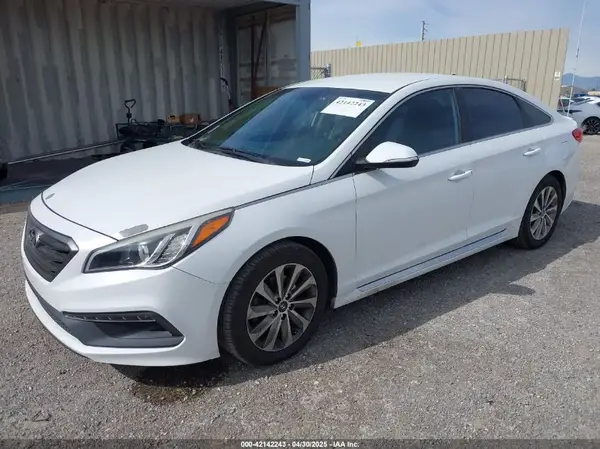 5NPE34AF3GH356799 2016 HYUNDAI SONATA - Image 2
