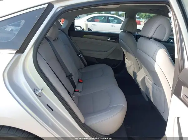 5NPE34AF3GH376700 2016 HYUNDAI SONATA - Image 8