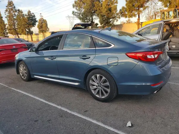 5NPE34AF3GH389589 2016 HYUNDAI SONATA - Image 2