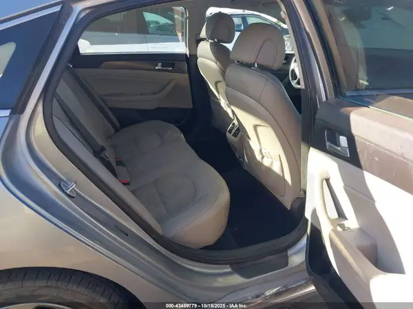 5NPE34AF3GH390676 2016 HYUNDAI SONATA - Image 8