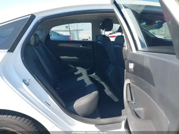 5NPE34AF3GH394226 2016 HYUNDAI SONATA - Image 8