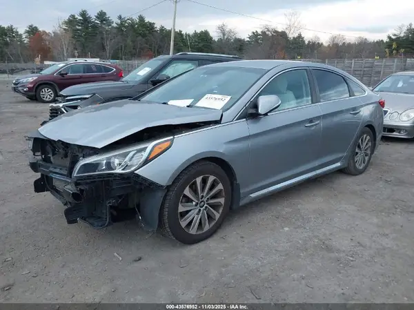 5NPE34AF3HH440705 2017 HYUNDAI SONATA - Image 2