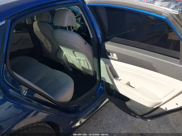 5NPE34AF3HH441546 2017 HYUNDAI SONATA - Image 8