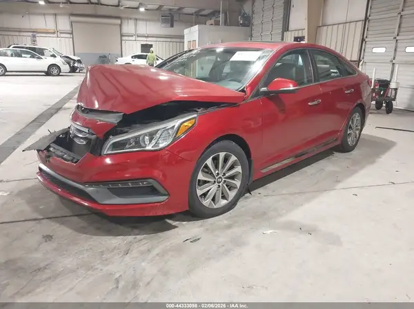 5NPE34AF3HH443930 2017 HYUNDAI SONATA - Image 2
