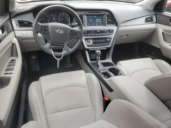5NPE34AF3HH445774 2017 HYUNDAI SONATA - Image 8