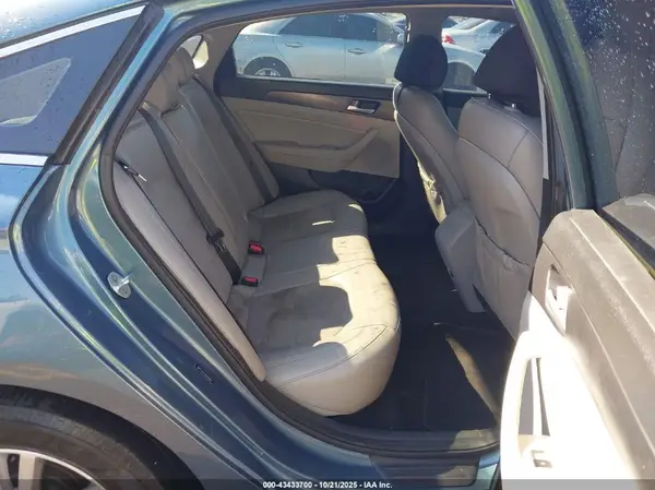 5NPE34AF3HH448688 2017 HYUNDAI SONATA - Image 8
