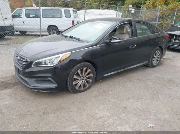 5NPE34AF3HH450196 2017 HYUNDAI SONATA - Image 2