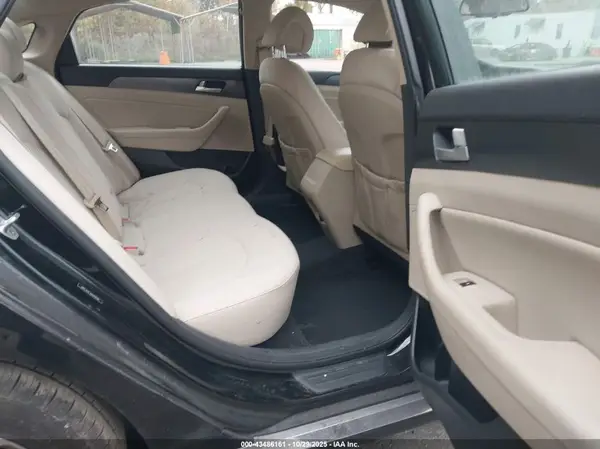 5NPE34AF3HH450196 2017 HYUNDAI SONATA - Image 8