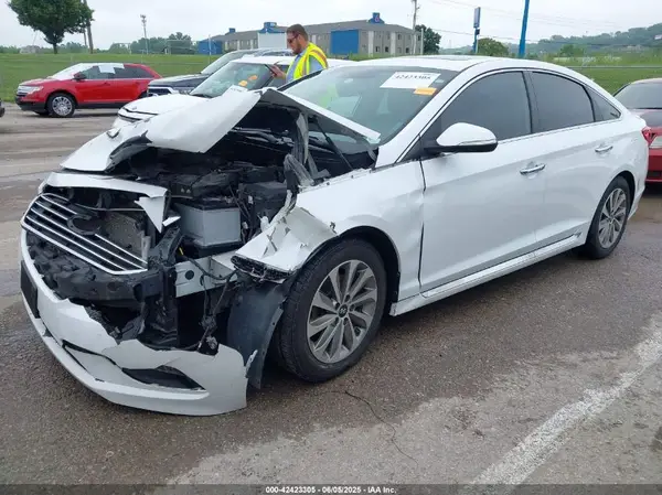 5NPE34AF3HH529089 2017 HYUNDAI SONATA - Image 2