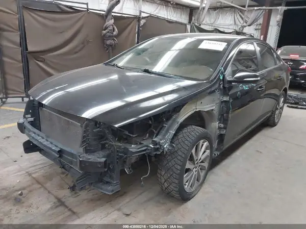 5NPE34AF3HH549620 2017 HYUNDAI SONATA - Image 2