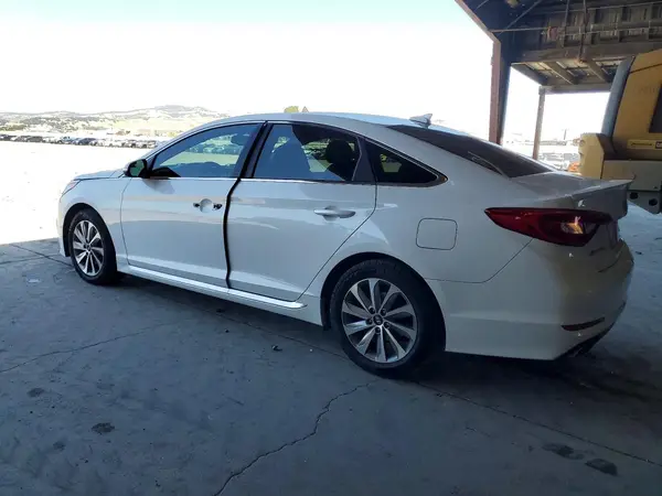 5NPE34AF3HH555580 2017 HYUNDAI SONATA - Image 2