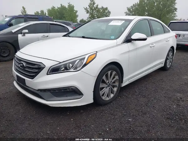 5NPE34AF3HH556101 2017 HYUNDAI SONATA - Image 2