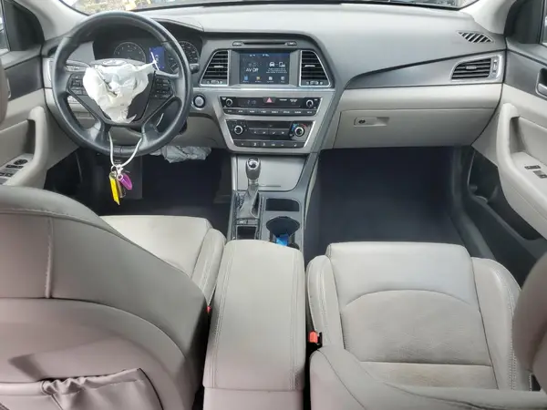 5NPE34AF3HH557863 2017 HYUNDAI SONATA - Image 8