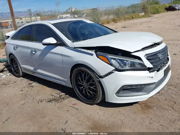 5NPE34AF3HH562996 2017 HYUNDAI SONATA - Image 1