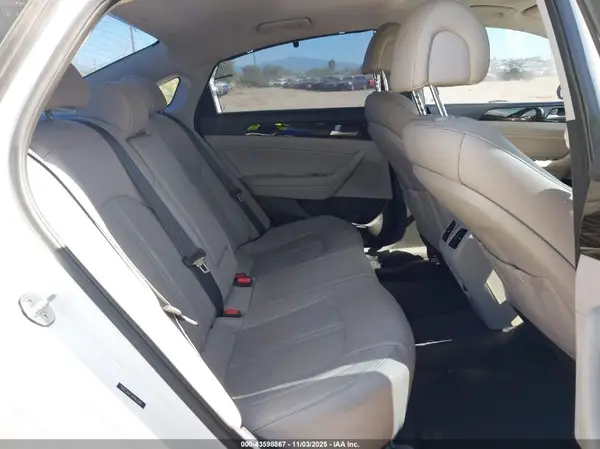 5NPE34AF3HH562996 2017 HYUNDAI SONATA - Image 8