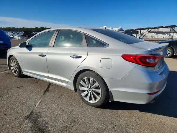5NPE34AF3HH570497 2017 HYUNDAI SONATA - Image 2