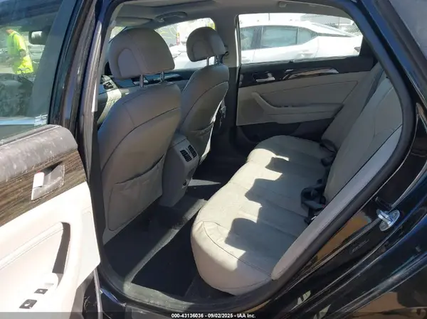 5NPE34AF3HH570712 2017 HYUNDAI SONATA - Image 8