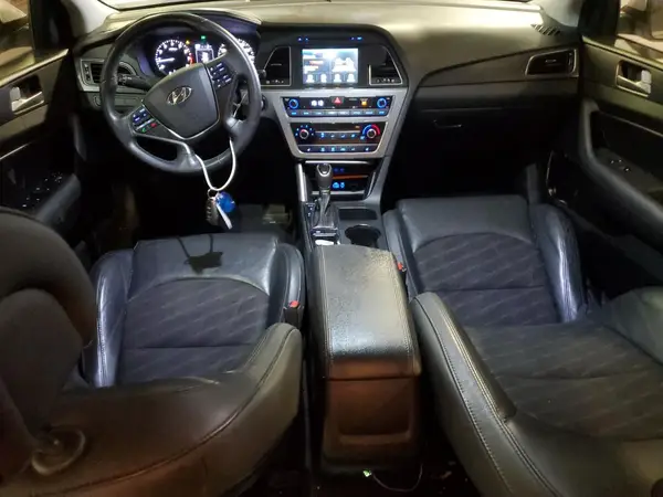 5NPE34AF3HH575702 2017 HYUNDAI SONATA - Image 8