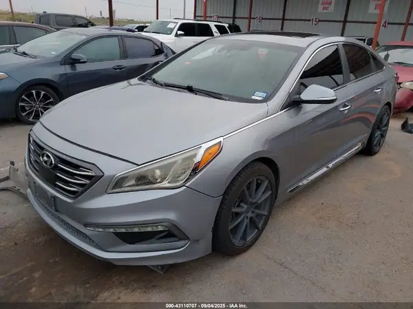 5NPE34AF3HH576445 2017 HYUNDAI SONATA - Image 2