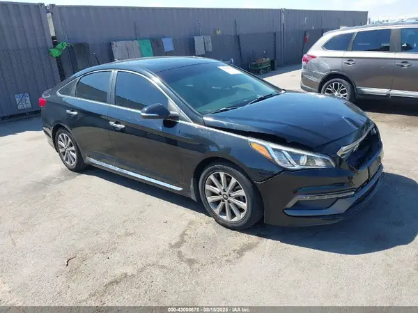 5NPE34AF3HH583007 2017 HYUNDAI SONATA - Image 1