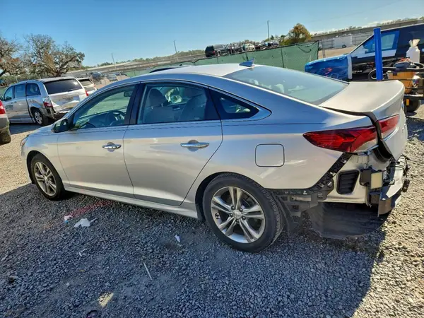5NPE34AF3JH608283 2018 HYUNDAI SONATA - Image 2