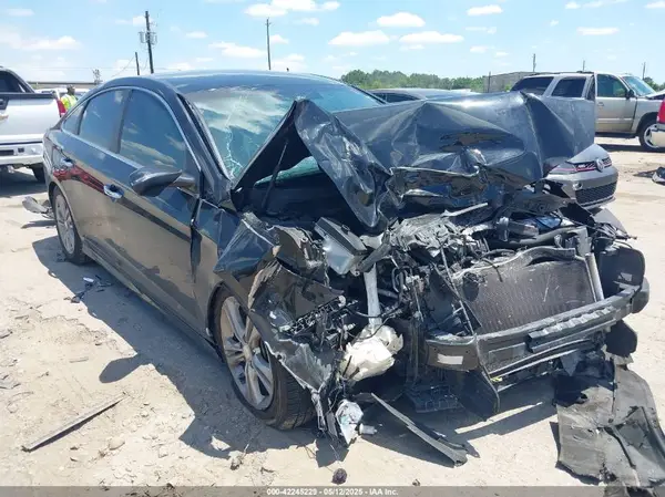 5NPE34AF3JH612155 2018 HYUNDAI SONATA - Image 1