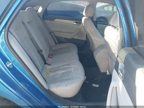 5NPE34AF3JH637928 2018 HYUNDAI SONATA - Image 8