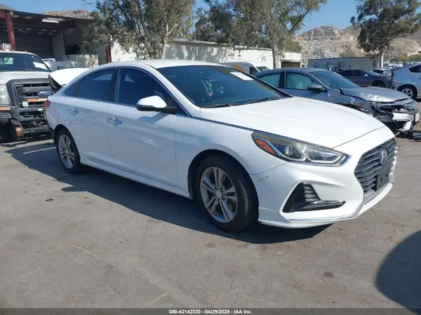5NPE34AF3JH642501 2018 HYUNDAI SONATA - Image 1